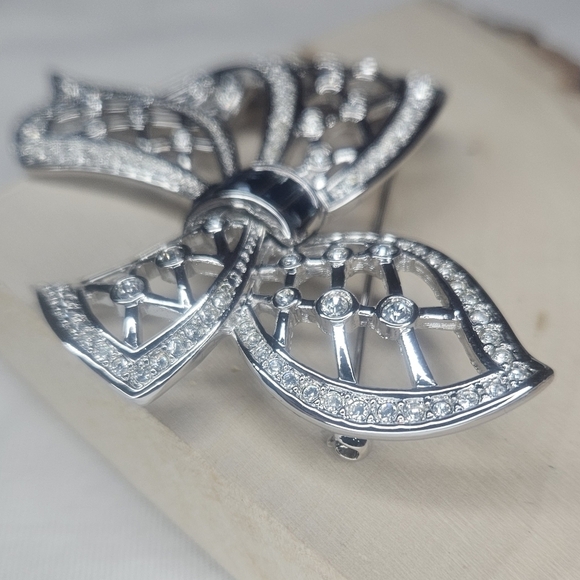 Swarovski Signed Pave Crystal Bow Brooch NIB 2.75" Retail $150 - Picture 5 of 11